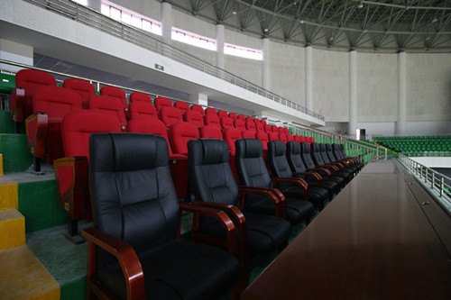 贵州师范学院体育馆看台座椅